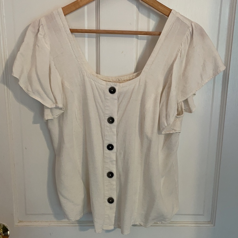 Universal Thread Flutter Sleeve Blouse